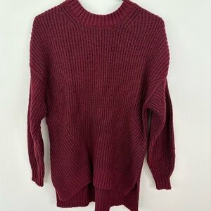 American Eagle Outfitters Ribbed Crewneck Sweater in Wine